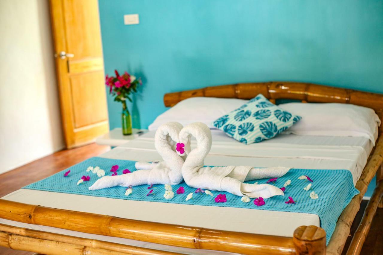Lunazul Guesthouse San Vicente  Zewnętrze zdjęcie